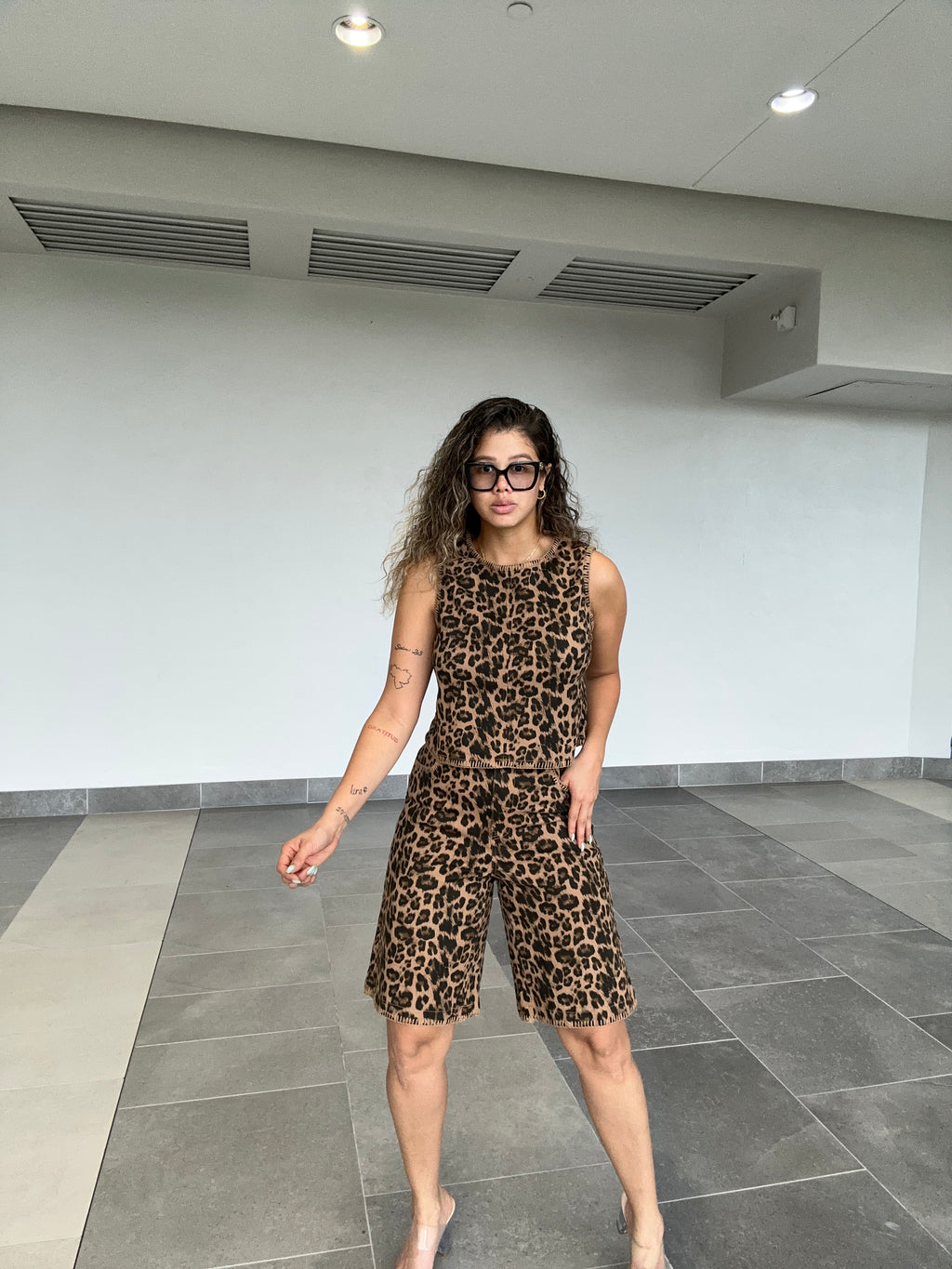 LEOPARD DENIM BERMUDA SET