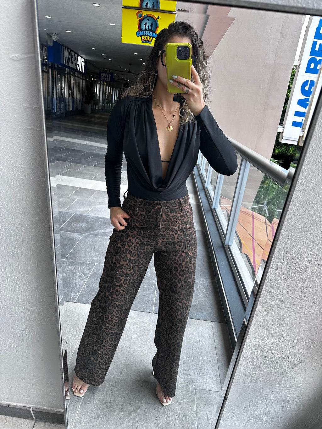 GLAM LEOPARD WIDE-LEG JEANS