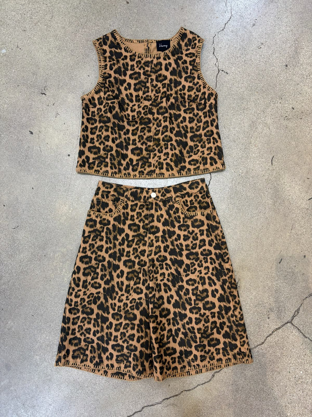 LEOPARD DENIM BERMUDA SET