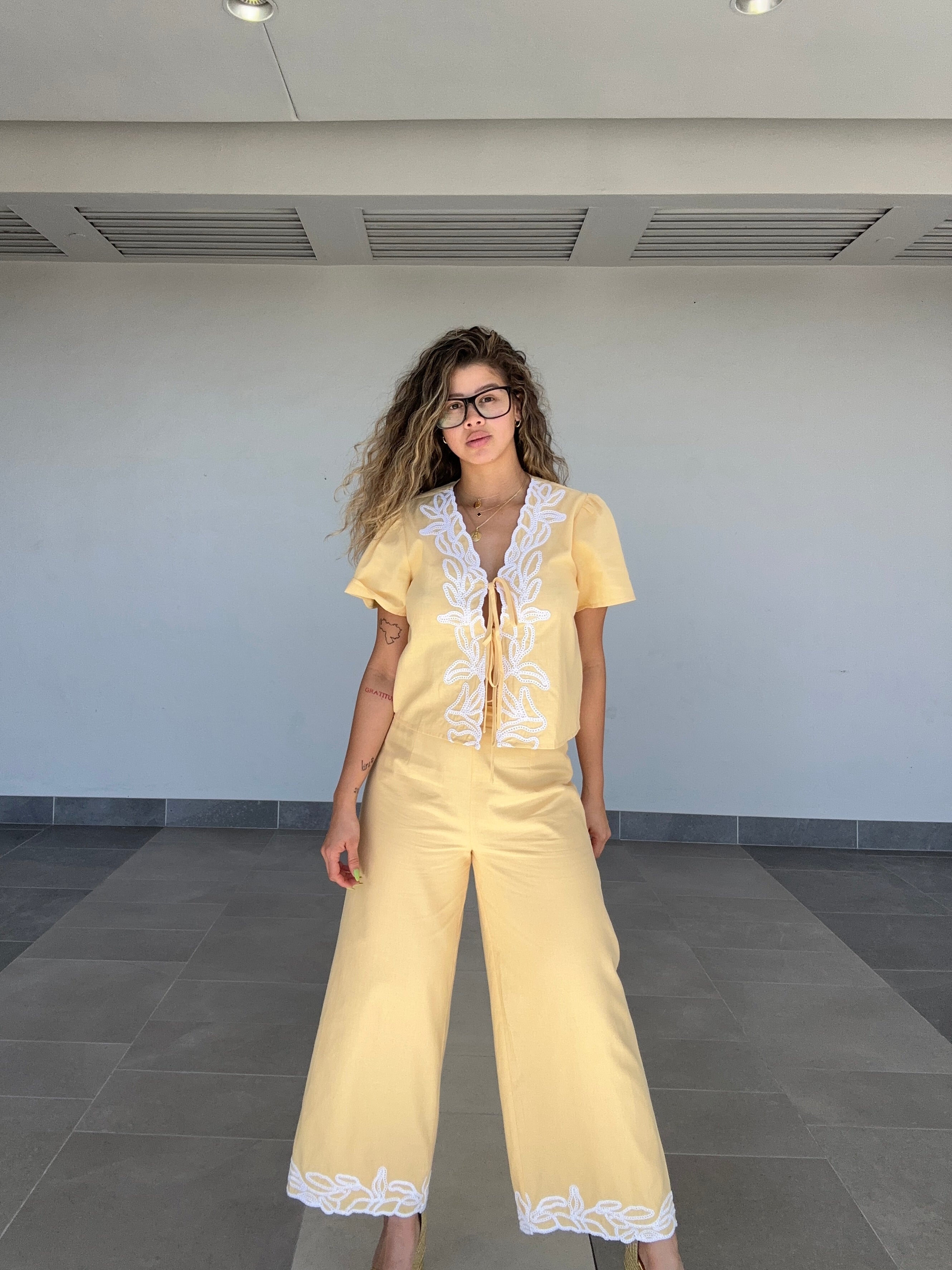 EMBROIDERED BUTTER YELLOW SET