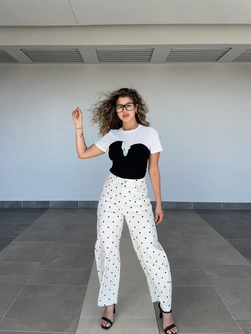 BLACK AND WHITE SHIRT